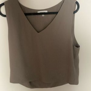 Women’s Small Babaton Vneck Top